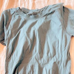 athleta short sleeve top momentum seamless tee light blue